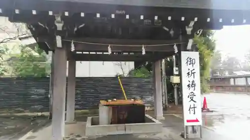 諏訪神社の手水舎