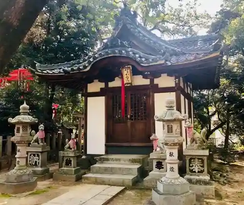 城山稲荷の本殿・本堂