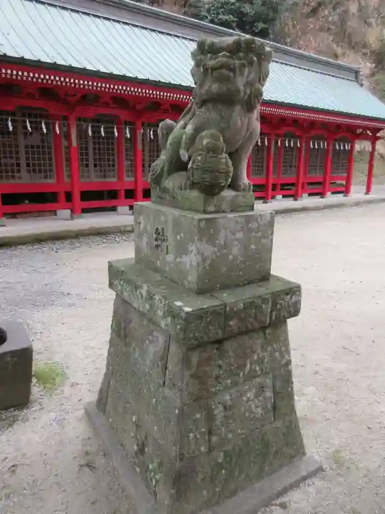 高瀧神社の狛犬