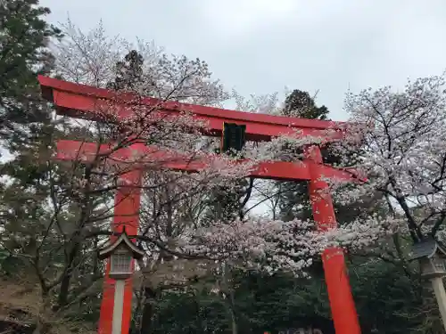 冠稲荷神社の鳥居