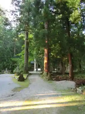 雄山神社中宮祈願殿のその他建物
