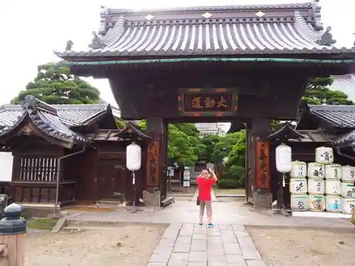 善光寺大本願の山門