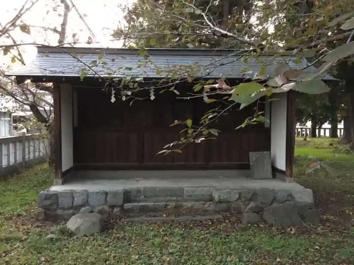甲斐奈神社の末社・摂社
