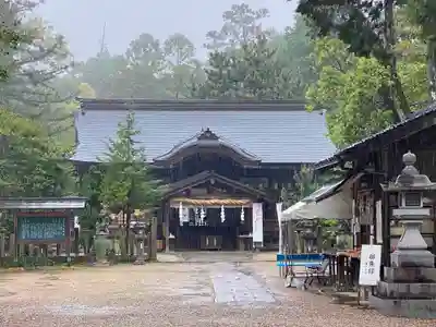 大和神社の本殿・本堂