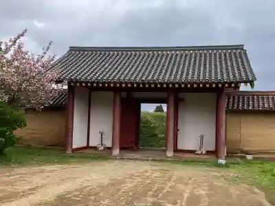 秋田県護國神社の{uncategorized: "未分類", other: "その他", undefined: "問題あり", building: "その他建物", grave: "お墓", sacred_gate: "鳥居", guardian: "狛犬", statue: "像", buddha: "仏像", history: "歴史", nature: "自然", garden: "庭園", animal: "動物", pagoda: "塔", temizu: "手水舎", mountain_gate: "山門・神門", sanctuary: "本殿・本堂", subordinate: "末社・摂社", art: "芸術", scenery: "景色", jizo: "地蔵", ema: "絵馬", goshuin: "御朱印", omikuji: "おみくじ", items: "授与品その他", amulet: "お守り", goshuincho: "御朱印帳", eats: "食事", festival: "お祭り", votive_dance: "神楽", shichigosan: "七五三参", wedding: "結婚式", experience: "体験その他", initially: "初詣", around: "周辺", anti_infection: "感染症対策"}