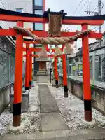 稲荷大神の{uncategorized: "未分類", other: "その他", undefined: "問題あり", building: "その他建物", grave: "お墓", sacred_gate: "鳥居", guardian: "狛犬", statue: "像", buddha: "仏像", history: "歴史", nature: "自然", garden: "庭園", animal: "動物", pagoda: "塔", temizu: "手水舎", mountain_gate: "山門・神門", sanctuary: "本殿・本堂", subordinate: "末社・摂社", art: "芸術", scenery: "景色", jizo: "地蔵", ema: "絵馬", goshuin: "御朱印", omikuji: "おみくじ", items: "授与品その他", amulet: "お守り", goshuincho: "御朱印帳", eats: "食事", festival: "お祭り", votive_dance: "神楽", shichigosan: "七五三参", wedding: "結婚式", experience: "体験その他", initially: "初詣", around: "周辺", anti_infection: "感染症対策"}