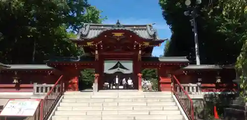 秩父神社の山門・神門