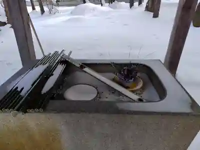 東川神社の手水舎