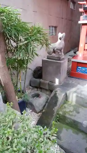 真徳稲荷神社の狛犬