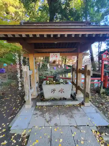 間々田八幡宮の手水舎