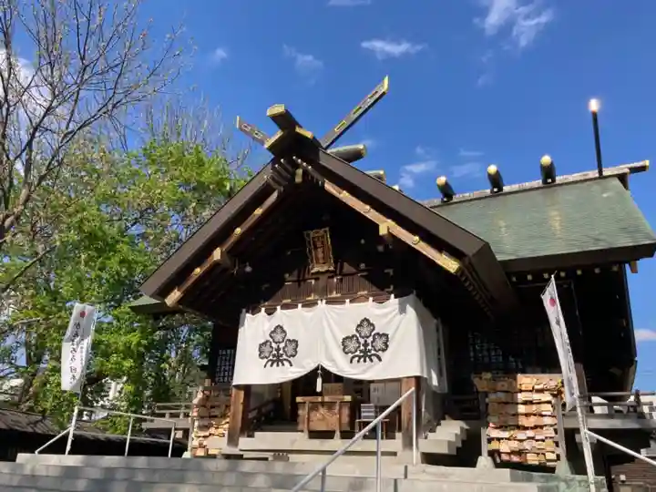 札幌諏訪神社の本殿・本堂