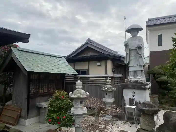 万福寺の{uncategorized: "未分類", other: "その他", undefined: "問題あり", building: "その他建物", grave: "お墓", sacred_gate: "鳥居", guardian: "狛犬", statue: "像", buddha: "仏像", history: "歴史", nature: "自然", garden: "庭園", animal: "動物", pagoda: "塔", temizu: "手水舎", mountain_gate: "山門・神門", sanctuary: "本殿・本堂", subordinate: "末社・摂社", art: "芸術", scenery: "景色", jizo: "地蔵", ema: "絵馬", goshuin: "御朱印", omikuji: "おみくじ", items: "授与品その他", amulet: "お守り", goshuincho: "御朱印帳", eats: "食事", festival: "お祭り", votive_dance: "神楽", shichigosan: "七五三参", wedding: "結婚式", experience: "体験その他", initially: "初詣", around: "周辺", anti_infection: "感染症対策"}