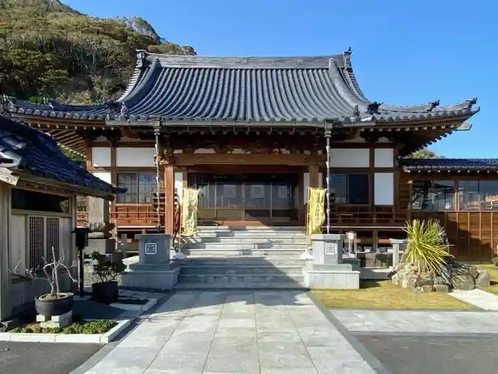 多聞寺の本殿・本堂