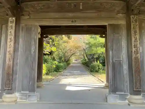 東光寺の山門