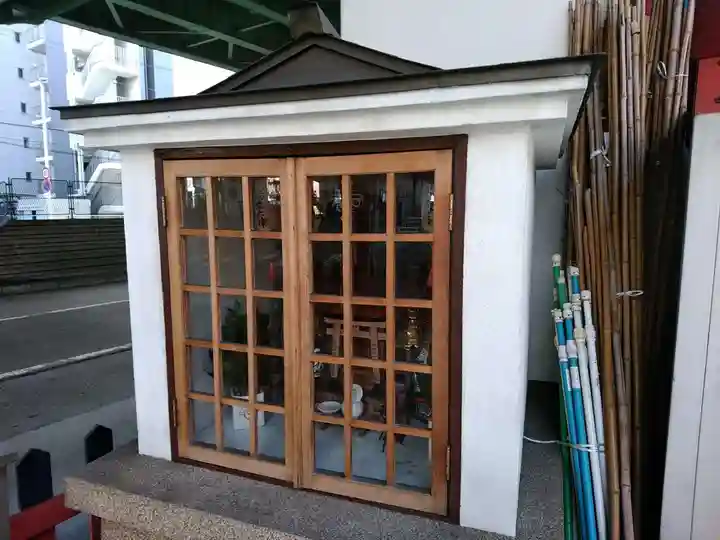 お吉稲荷大明神の本殿・本堂