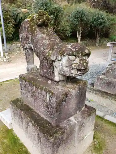 綾部八幡神社の狛犬