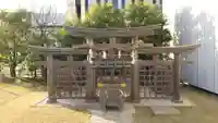 ギンザコマツ三輪神社の鳥居