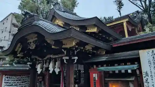 満足稲荷神社の本殿・本堂
