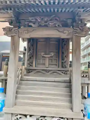橘稲荷神社の{uncategorized: "未分類", other: "その他", undefined: "問題あり", building: "その他建物", grave: "お墓", sacred_gate: "鳥居", guardian: "狛犬", statue: "像", buddha: "仏像", history: "歴史", nature: "自然", garden: "庭園", animal: "動物", pagoda: "塔", temizu: "手水舎", mountain_gate: "山門・神門", sanctuary: "本殿・本堂", subordinate: "末社・摂社", art: "芸術", scenery: "景色", jizo: "地蔵", ema: "絵馬", goshuin: "御朱印", omikuji: "おみくじ", items: "授与品その他", amulet: "お守り", goshuincho: "御朱印帳", eats: "食事", festival: "お祭り", votive_dance: "神楽", shichigosan: "七五三参", wedding: "結婚式", experience: "体験その他", initially: "初詣", around: "周辺", anti_infection: "感染症対策"}