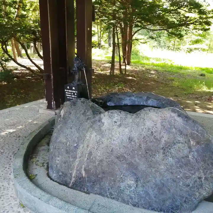 月寒神社の手水舎
