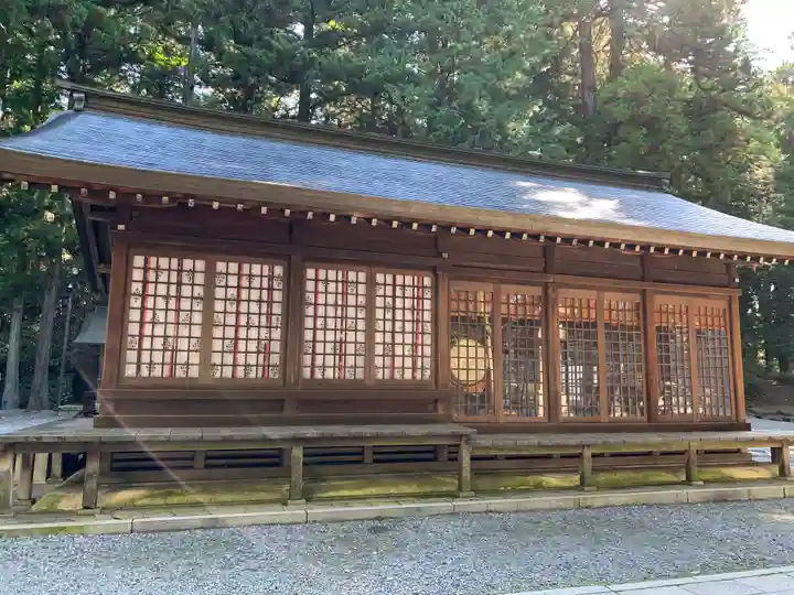 諏訪大社下社春宮(長野県)