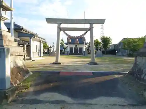 三社神明社の鳥居