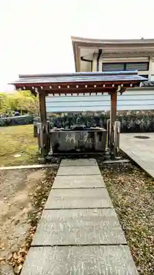 弘法寺の手水舎