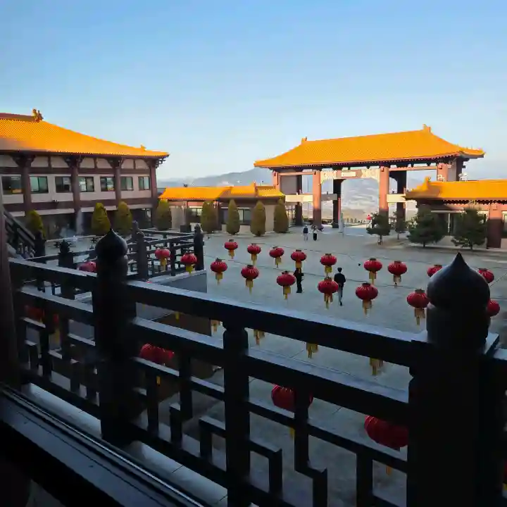 佛光山法水寺の{uncategorized: "未分類", other: "その他", undefined: "問題あり", building: "その他建物", grave: "お墓", sacred_gate: "鳥居", guardian: "狛犬", statue: "像", buddha: "仏像", history: "歴史", nature: "自然", garden: "庭園", animal: "動物", pagoda: "塔", temizu: "手水舎", mountain_gate: "山門・神門", sanctuary: "本殿・本堂", subordinate: "末社・摂社", art: "芸術", scenery: "景色", jizo: "地蔵", ema: "絵馬", goshuin: "御朱印", omikuji: "おみくじ", items: "授与品その他", amulet: "お守り", goshuincho: "御朱印帳", eats: "食事", festival: "お祭り", votive_dance: "神楽", shichigosan: "七五三参", wedding: "結婚式", experience: "体験その他", initially: "初詣", around: "周辺", anti_infection: "感染症対策"}