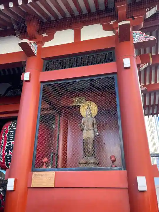 浅草寺の像