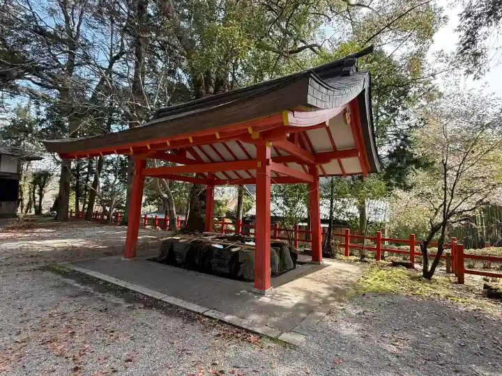 北畠神社の{uncategorized: "未分類", other: "その他", undefined: "問題あり", building: "その他建物", grave: "お墓", sacred_gate: "鳥居", guardian: "狛犬", statue: "像", buddha: "仏像", history: "歴史", nature: "自然", garden: "庭園", animal: "動物", pagoda: "塔", temizu: "手水舎", mountain_gate: "山門・神門", sanctuary: "本殿・本堂", subordinate: "末社・摂社", art: "芸術", scenery: "景色", jizo: "地蔵", ema: "絵馬", goshuin: "御朱印", omikuji: "おみくじ", items: "授与品その他", amulet: "お守り", goshuincho: "御朱印帳", eats: "食事", festival: "お祭り", votive_dance: "神楽", shichigosan: "七五三参", wedding: "結婚式", experience: "体験その他", initially: "初詣", around: "周辺", anti_infection: "感染症対策"}