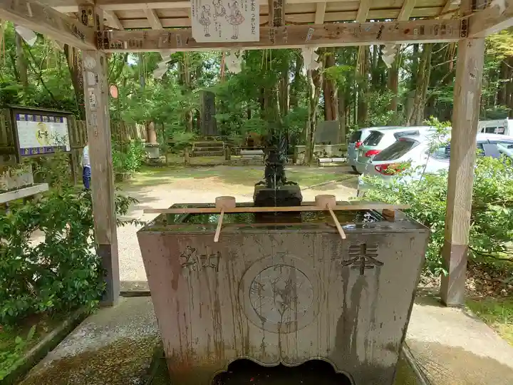 春日山神社(新潟県)