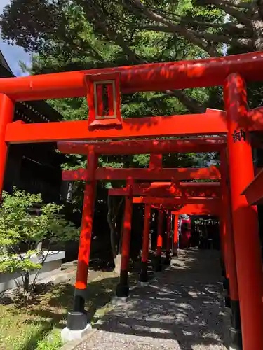 湯倉神社の末社