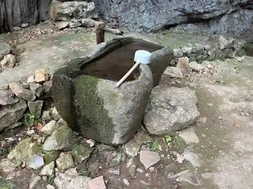 多祁伊奈太岐佐耶布都神社の手水舎