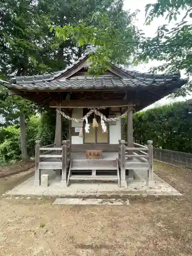 佐信神社の本殿