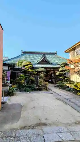 薬師寺の本殿・本堂