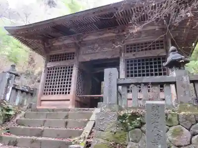 釋尊寺の山門・神門