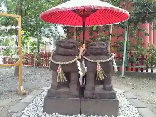 被官稲荷神社の狛犬