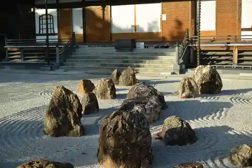 龍雲寺の庭園