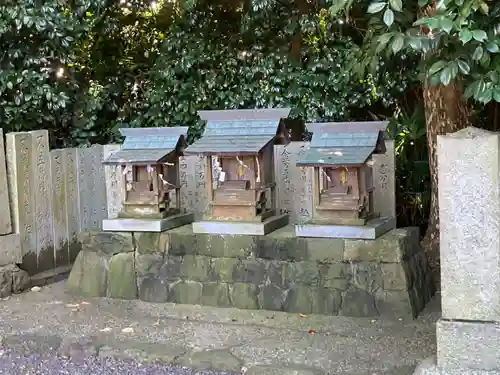 綾延神社の末社・摂社