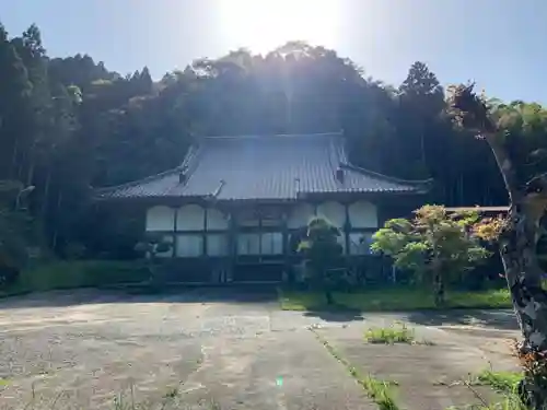 蓮福寺の本殿・本堂