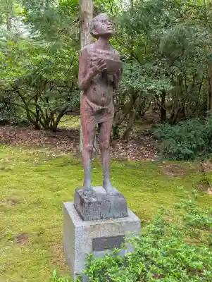 越中一宮 髙瀬神社の{uncategorized: "未分類", other: "その他", undefined: "問題あり", building: "その他建物", grave: "お墓", sacred_gate: "鳥居", guardian: "狛犬", statue: "像", buddha: "仏像", history: "歴史", nature: "自然", garden: "庭園", animal: "動物", pagoda: "塔", temizu: "手水舎", mountain_gate: "山門・神門", sanctuary: "本殿・本堂", subordinate: "末社・摂社", art: "芸術", scenery: "景色", jizo: "地蔵", ema: "絵馬", goshuin: "御朱印", omikuji: "おみくじ", items: "授与品その他", amulet: "お守り", goshuincho: "御朱印帳", eats: "食事", festival: "お祭り", votive_dance: "神楽", shichigosan: "七五三参", wedding: "結婚式", experience: "体験その他", initially: "初詣", around: "周辺", anti_infection: "感染症対策"}