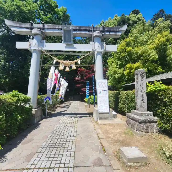 滑川神社 - 仕事と子どもの守り神の{uncategorized: "未分類", other: "その他", undefined: "問題あり", building: "その他建物", grave: "お墓", sacred_gate: "鳥居", guardian: "狛犬", statue: "像", buddha: "仏像", history: "歴史", nature: "自然", garden: "庭園", animal: "動物", pagoda: "塔", temizu: "手水舎", mountain_gate: "山門・神門", sanctuary: "本殿・本堂", subordinate: "末社・摂社", art: "芸術", scenery: "景色", jizo: "地蔵", ema: "絵馬", goshuin: "御朱印", omikuji: "おみくじ", items: "授与品その他", amulet: "お守り", goshuincho: "御朱印帳", eats: "食事", festival: "お祭り", votive_dance: "神楽", shichigosan: "七五三参", wedding: "結婚式", experience: "体験その他", initially: "初詣", around: "周辺", anti_infection: "感染症対策"}