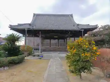 歴明寺の本殿・本堂