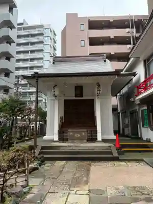妻戀神社の{uncategorized: "未分類", other: "その他", undefined: "問題あり", building: "その他建物", grave: "お墓", sacred_gate: "鳥居", guardian: "狛犬", statue: "像", buddha: "仏像", history: "歴史", nature: "自然", garden: "庭園", animal: "動物", pagoda: "塔", temizu: "手水舎", mountain_gate: "山門・神門", sanctuary: "本殿・本堂", subordinate: "末社・摂社", art: "芸術", scenery: "景色", jizo: "地蔵", ema: "絵馬", goshuin: "御朱印", omikuji: "おみくじ", items: "授与品その他", amulet: "お守り", goshuincho: "御朱印帳", eats: "食事", festival: "お祭り", votive_dance: "神楽", shichigosan: "七五三参", wedding: "結婚式", experience: "体験その他", initially: "初詣", around: "周辺", anti_infection: "感染症対策"}