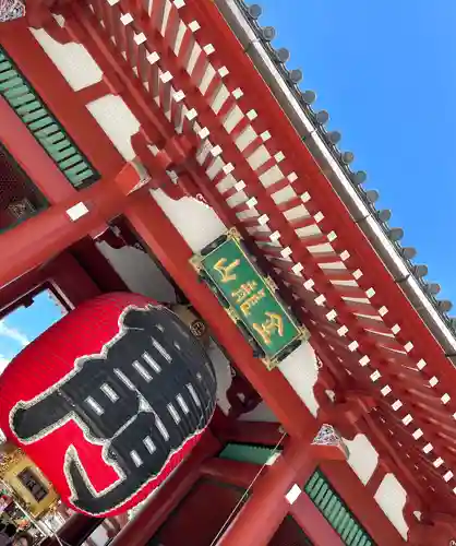 浅草寺の山門・神門
