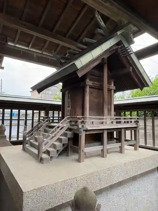 神明宮(天明町)の{uncategorized: "未分類", other: "その他", undefined: "問題あり", building: "その他建物", grave: "お墓", sacred_gate: "鳥居", guardian: "狛犬", statue: "像", buddha: "仏像", history: "歴史", nature: "自然", garden: "庭園", animal: "動物", pagoda: "塔", temizu: "手水舎", mountain_gate: "山門・神門", sanctuary: "本殿・本堂", subordinate: "末社・摂社", art: "芸術", scenery: "景色", jizo: "地蔵", ema: "絵馬", goshuin: "御朱印", omikuji: "おみくじ", items: "授与品その他", amulet: "お守り", goshuincho: "御朱印帳", eats: "食事", festival: "お祭り", votive_dance: "神楽", shichigosan: "七五三参", wedding: "結婚式", experience: "体験その他", initially: "初詣", around: "周辺", anti_infection: "感染症対策"}
