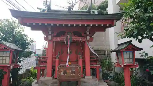 亀塚稲荷神社の本殿・本堂