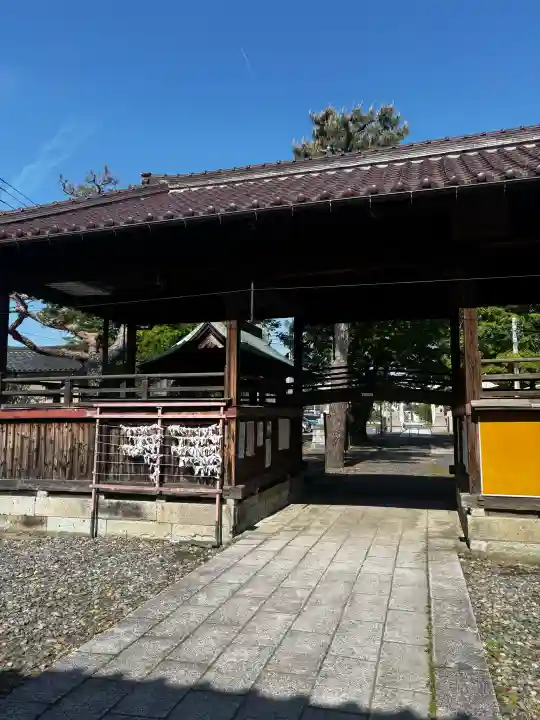 蒲原神社の{uncategorized: "未分類", other: "その他", undefined: "問題あり", building: "その他建物", grave: "お墓", sacred_gate: "鳥居", guardian: "狛犬", statue: "像", buddha: "仏像", history: "歴史", nature: "自然", garden: "庭園", animal: "動物", pagoda: "塔", temizu: "手水舎", mountain_gate: "山門・神門", sanctuary: "本殿・本堂", subordinate: "末社・摂社", art: "芸術", scenery: "景色", jizo: "地蔵", ema: "絵馬", goshuin: "御朱印", omikuji: "おみくじ", items: "授与品その他", amulet: "お守り", goshuincho: "御朱印帳", eats: "食事", festival: "お祭り", votive_dance: "神楽", shichigosan: "七五三参", wedding: "結婚式", experience: "体験その他", initially: "初詣", around: "周辺", anti_infection: "感染症対策"}