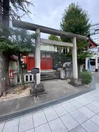 大伝馬町八雲神社の鳥居