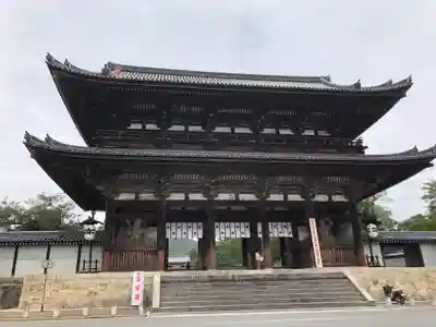 仁和寺の山門・神門